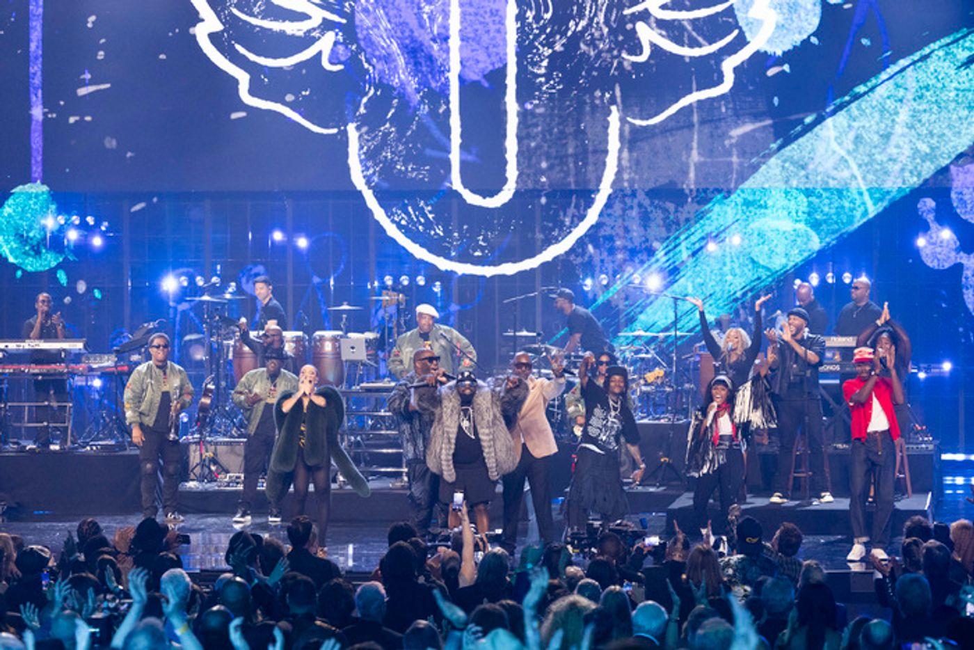 Photos: Cyndi Lauper, Jennifer Hudson, & More at the 2025 Rock & Roll Hall of Fame Induction Ceremony  Image