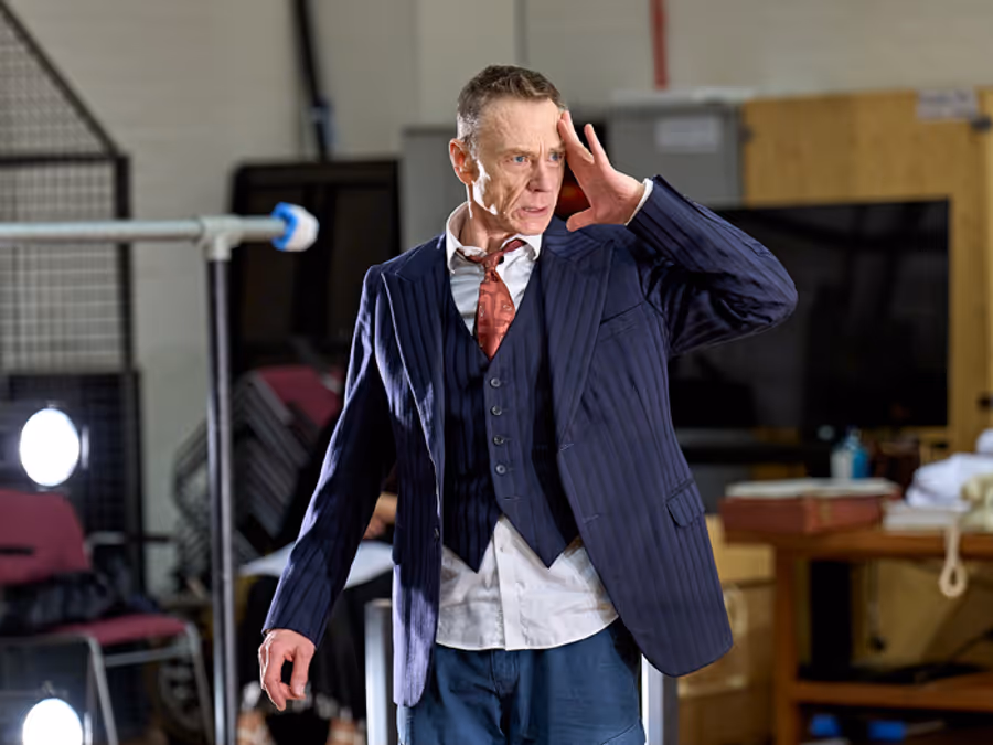 Photos: MAN AND BOY Rehearsals at The National Theatre Image