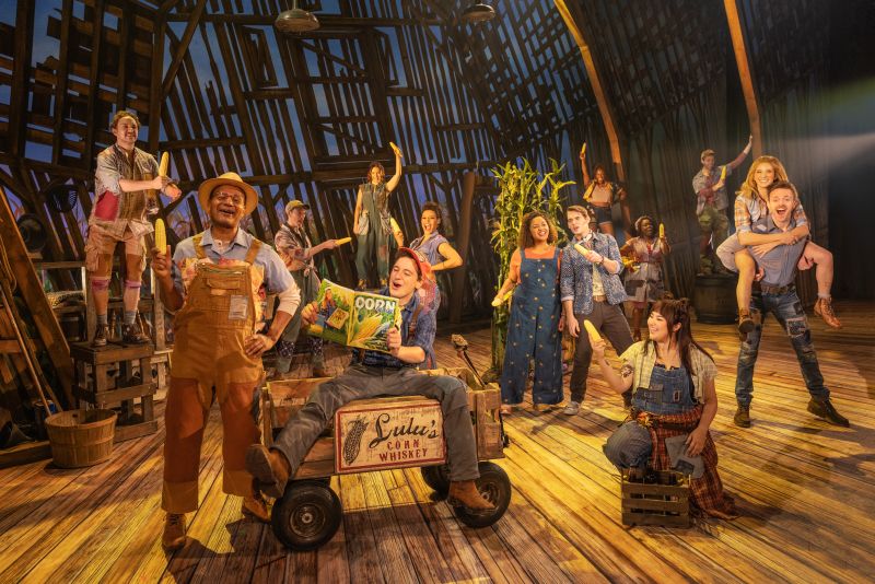 Review: SHUCKED at Orpheum Theatre Minneapolis Image