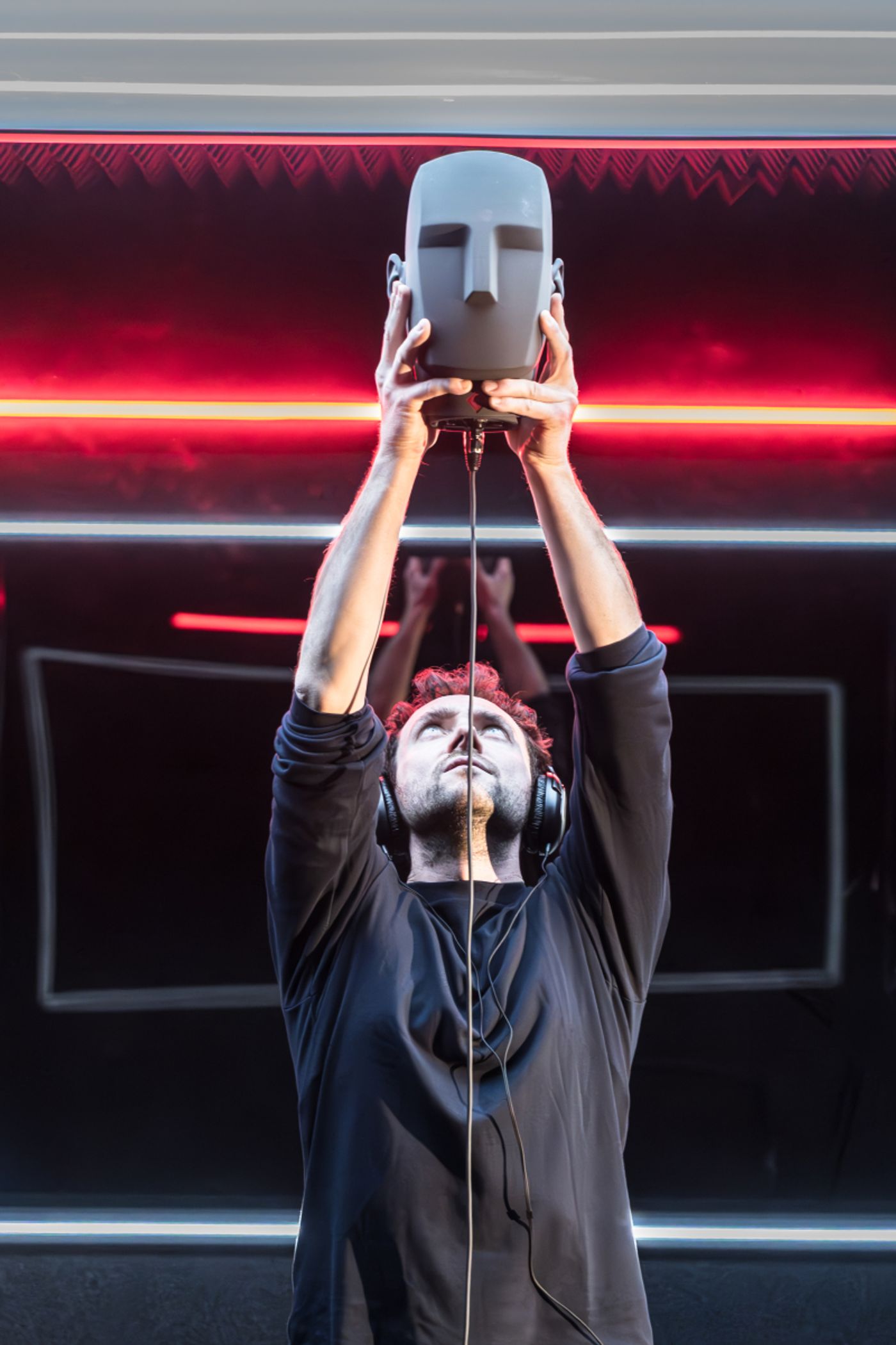 Review: A GHOST IN YOUR EAR, Hampstead Theatre  Image