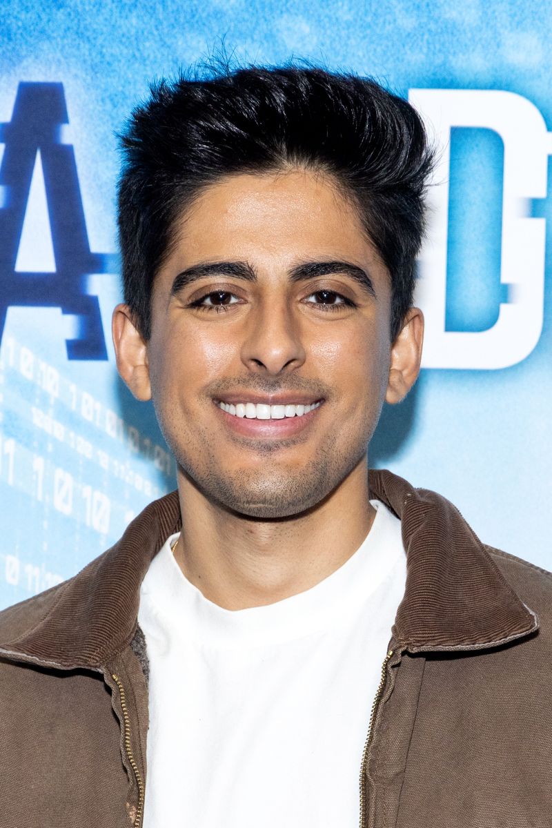Photos: Meet the Cast of Matthew Libby’s DATA — photo 5 of 17