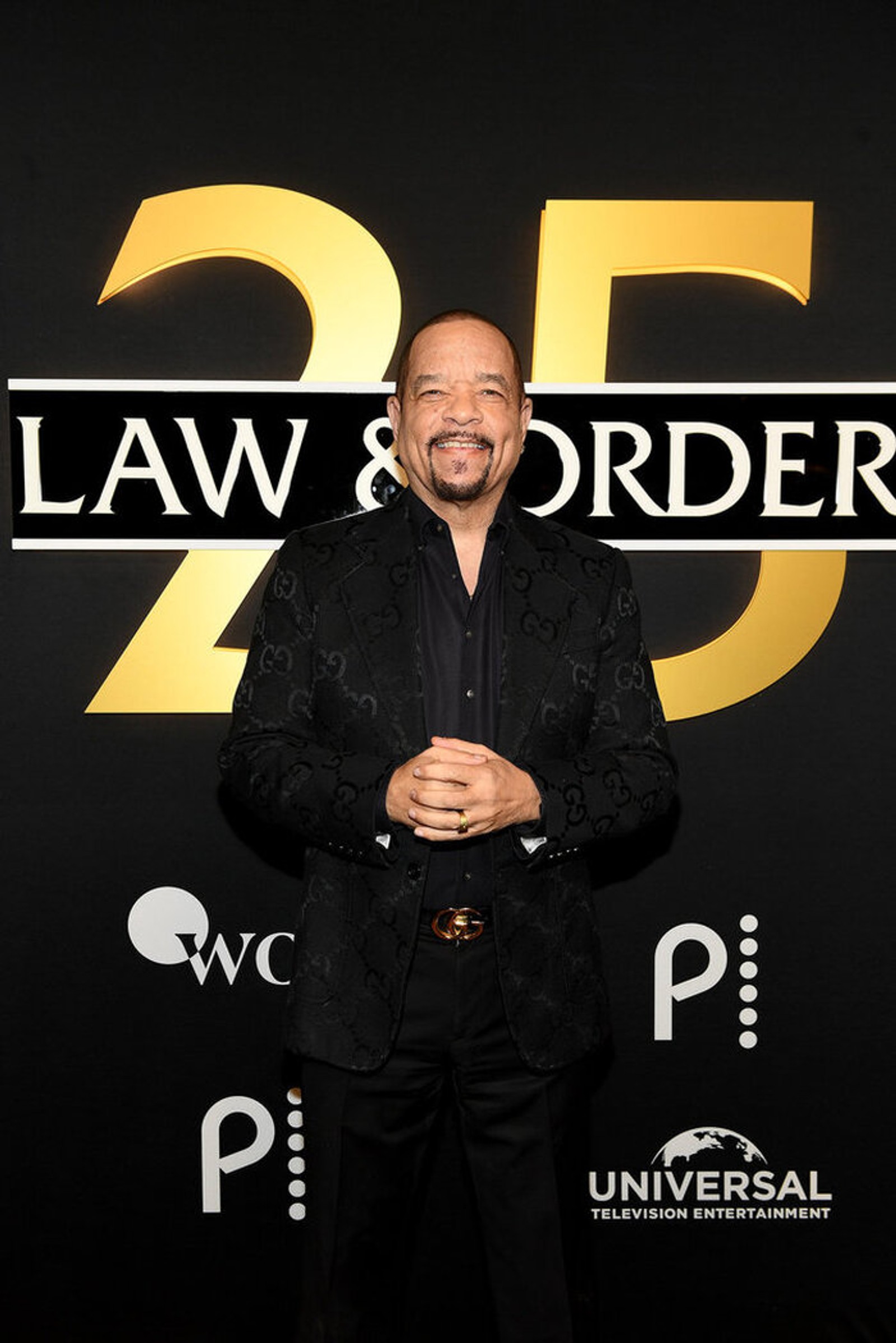 Photos: Raúl Esparza, Corey Cott, & More Attend LAW & ORDER Season 25 Celebration — photo 1 of 43