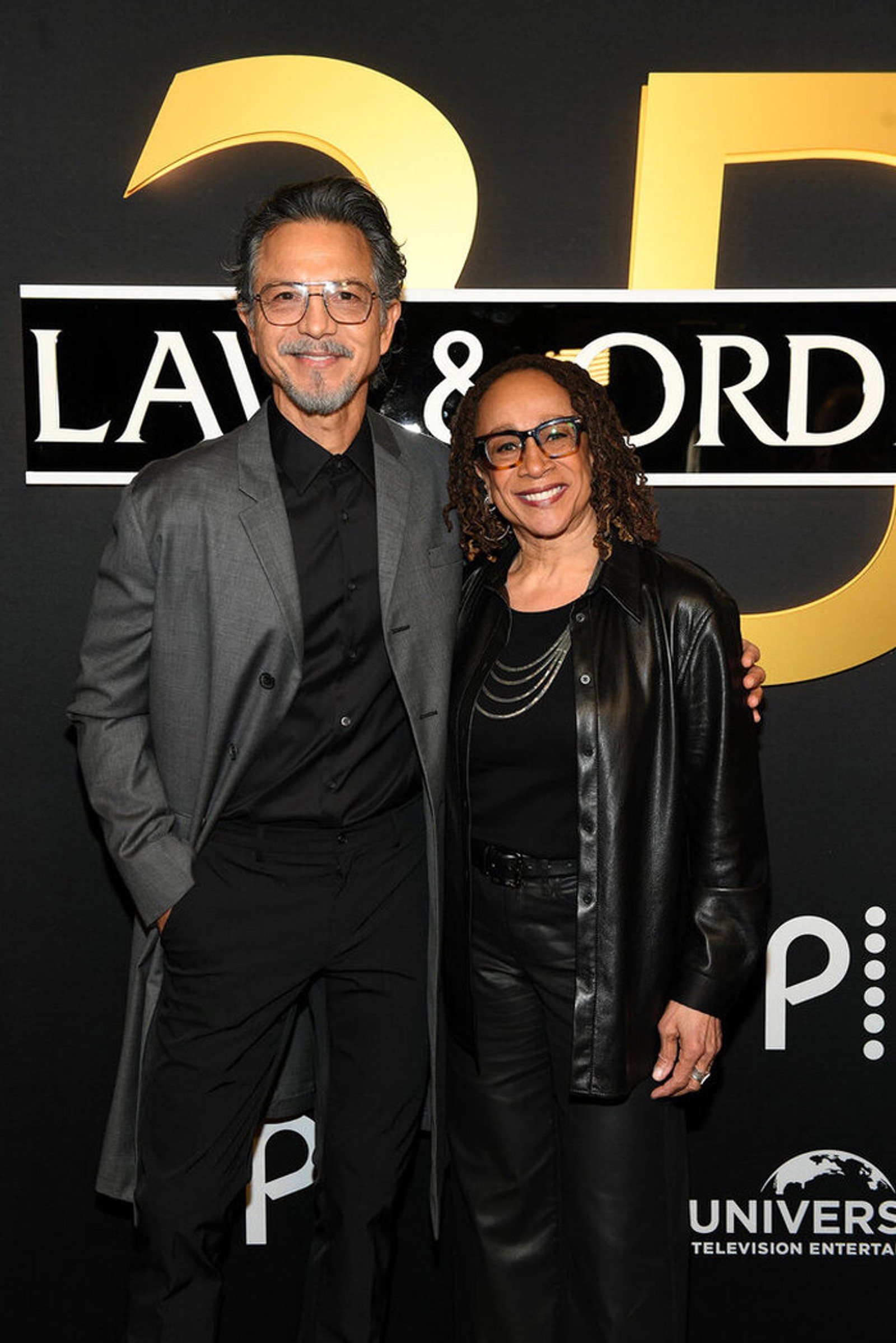Photos: Raúl Esparza, Corey Cott, & More Attend LAW & ORDER Season 25 Celebration — photo 9 of 43