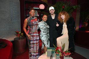 Janelle James, Quinta Brunson, Evan Ross and Natasha Lyonne Photo