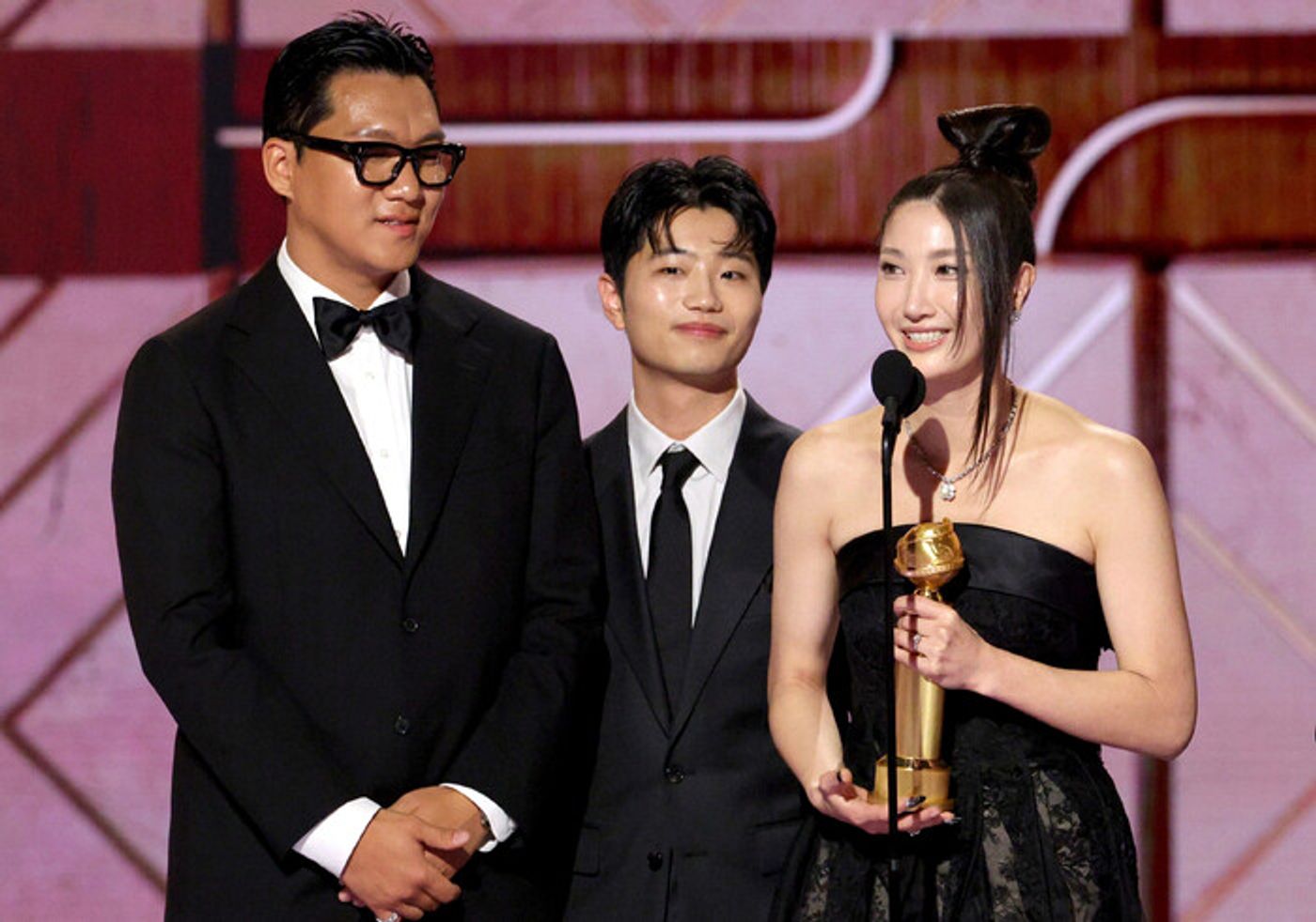 Photos: Inside the 2026 Golden Globes with Ariana Grande, Jennifer Lopez, & More Photos: Inside the 2026 Golden Globes with Ariana Grande, Jennifer Lopez, & More Image