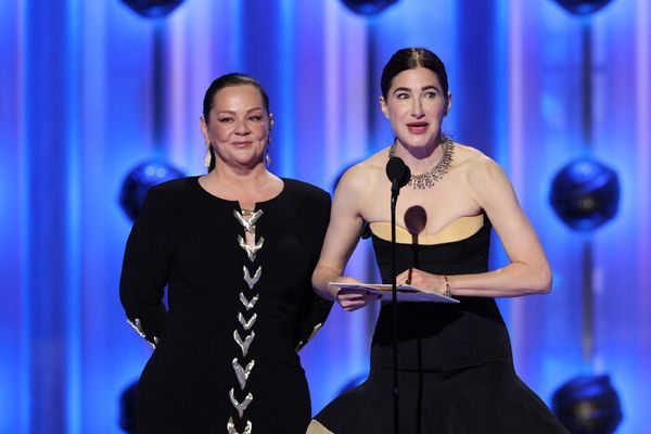 Melissa McCarthy and Kathryn Hahn  Photo