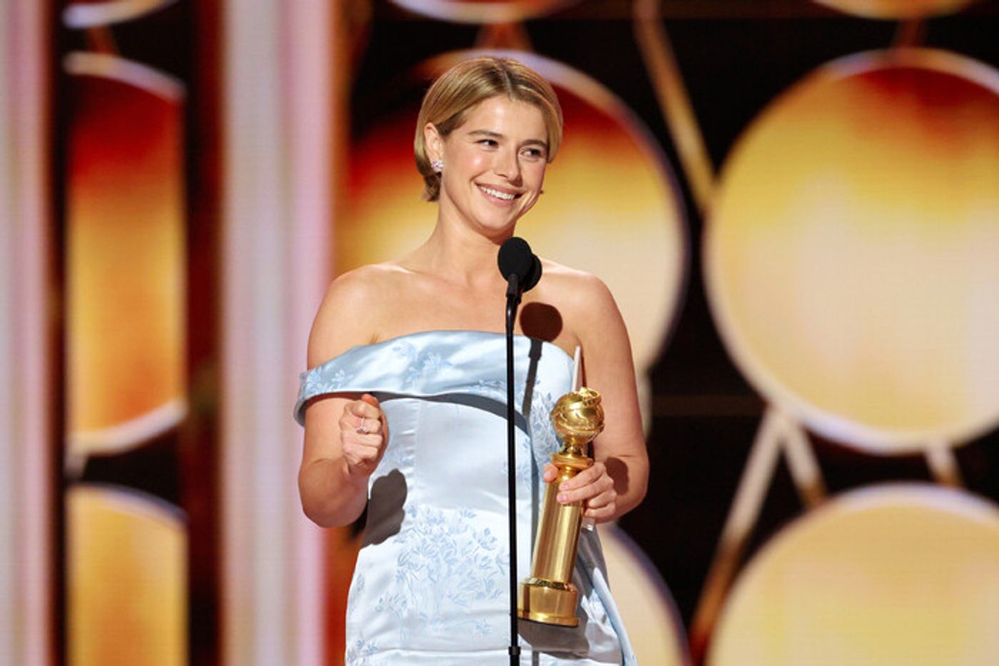 Photos: Inside the 2026 Golden Globes with Ariana Grande, Jennifer Lopez, & More  Image