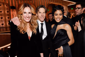Julia Roberts, Daniel Moder and Teyana Taylor @ BroadwayWorld Julia Roberts, Daniel Moder and Teyana Taylor Photo