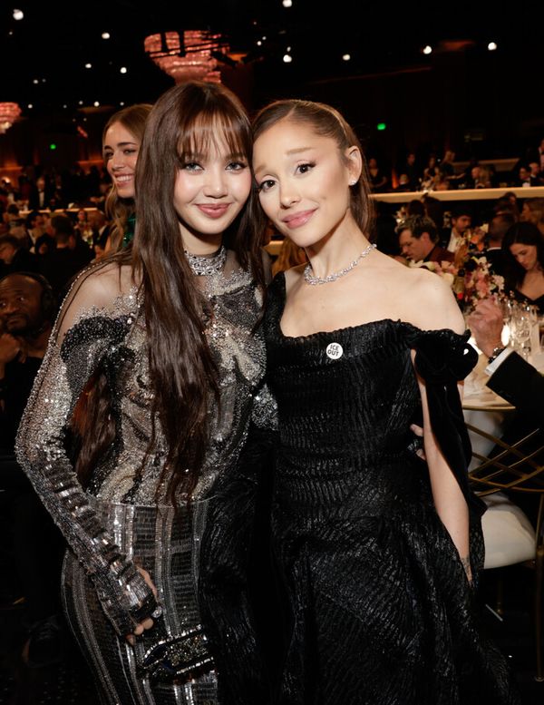 Lisa and Ariana Grande  Photo