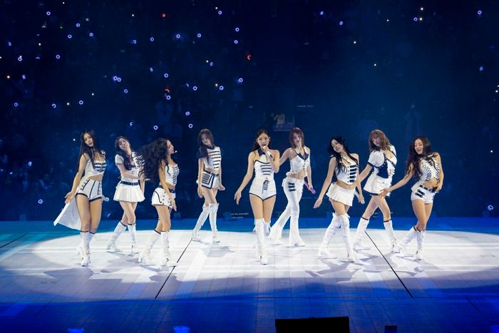 Photos: K-Pop Stars TWICE Kick Off World Tour in Vancouver  Image