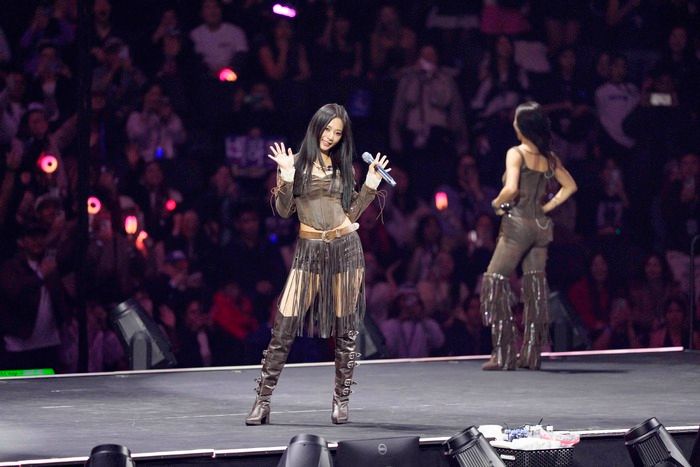 Photos: K-Pop Stars TWICE Kick Off World Tour in Vancouver  Image