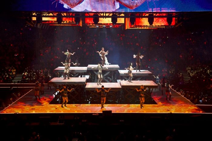 Photos: K-Pop Stars TWICE Kick Off World Tour in Vancouver  Image