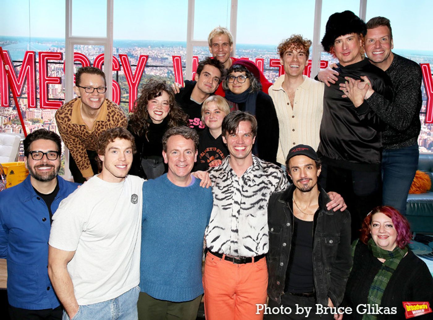 Photos: Hillary Clinton and More at MESSY WHITE GAYS Closing Night  Image