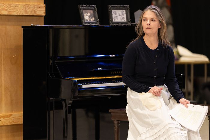 Photos: THE DANCE OF DEATH In Rehearsal at Steppenwolf Theatre — photo 8 of 17
