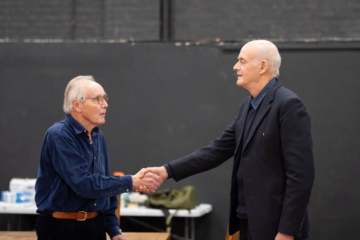 Photos: I'M SORRY, PRIME MINISTER in Rehearsal — photo 8 of 13