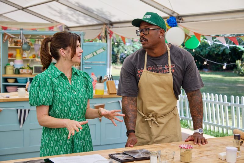 Video/Photos: Andrew Rannells Is Back in New Sports Episode of THE GREAT AMERICAN BAKING SHOW Image