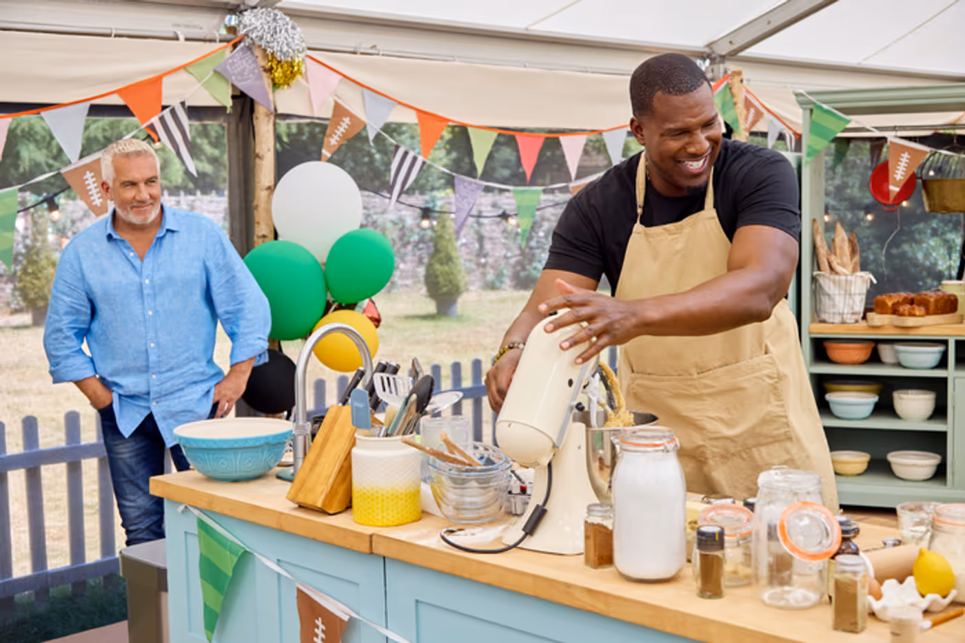 Video/Photos: Andrew Rannells Is Back in New Sports Episode of THE GREAT AMERICAN BAKING SHOW Video/Photos: Andrew Rannells Is Back in New Sports Episode of THE GREAT AMERICAN BAKING SHOW Image