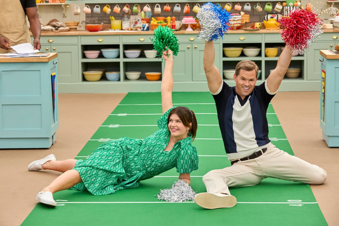 Video/Photos: Andrew Rannells Is Back in New Sports Episode of THE GREAT AMERICAN BAKING SHOW Video/Photos: Andrew Rannells Is Back in New Sports Episode of THE GREAT AMERICAN BAKING SHOW Image