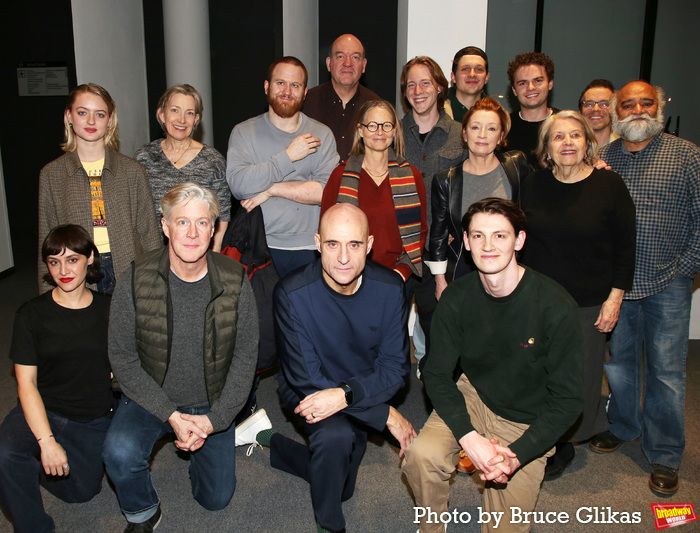Photos: Jodie Foster Visits OEDIPUS Starring Mark Strong and Lesley Manville — photo 2 of 5