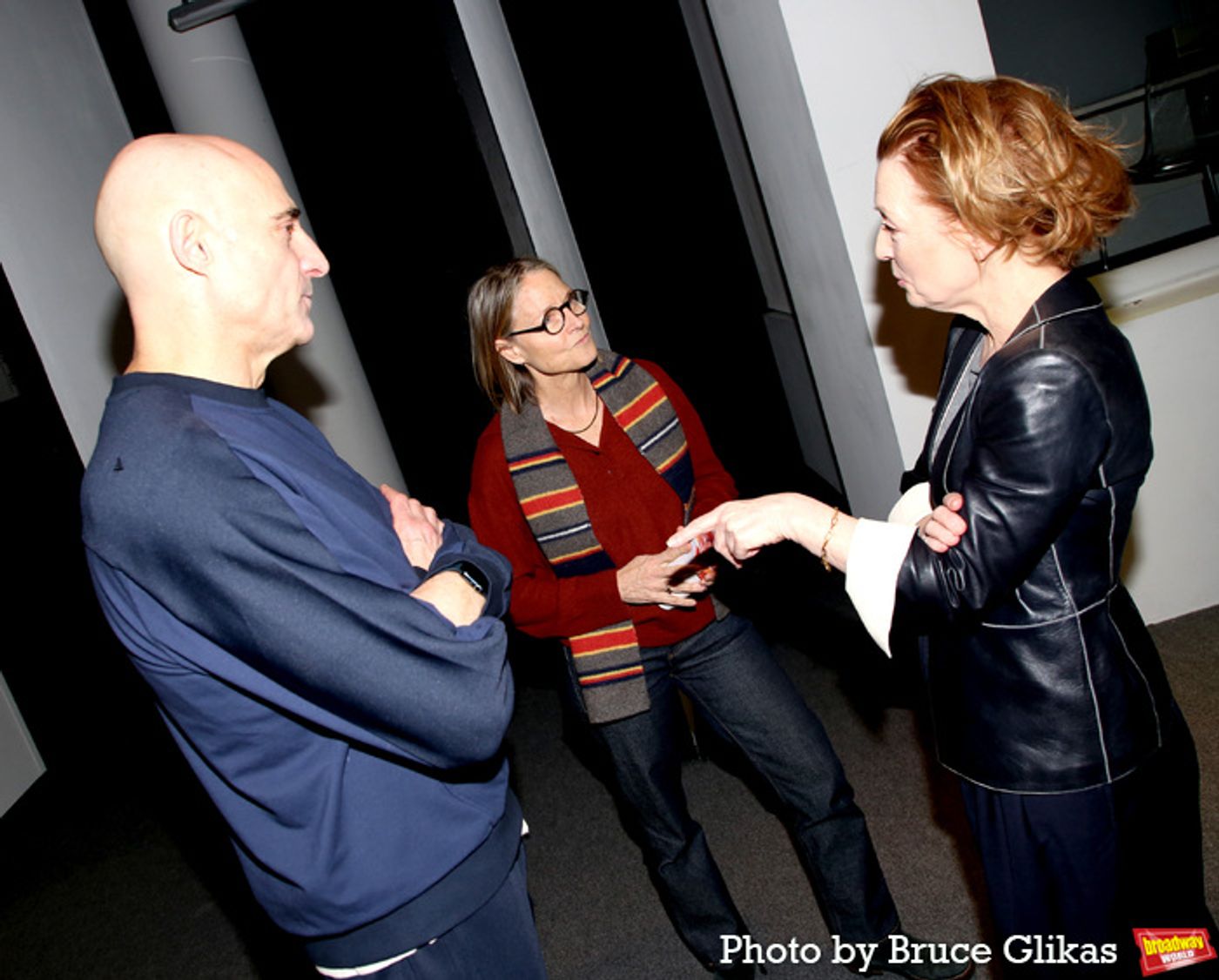 Photos: Jodie Foster Visits OEDIPUS Starring Mark Strong and Lesley Manville Photos: Jodie Foster Visits OEDIPUS Starring Mark Strong and Lesley Manville Image