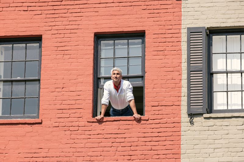 Video/Photos: The Fab Five Return for Tenth and Final Season of QUEER EYE Image