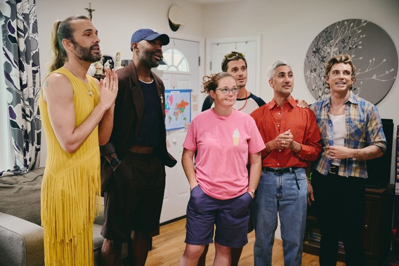Video/Photos: The Fab Five Return for Tenth and Final Season of QUEER EYE  Image