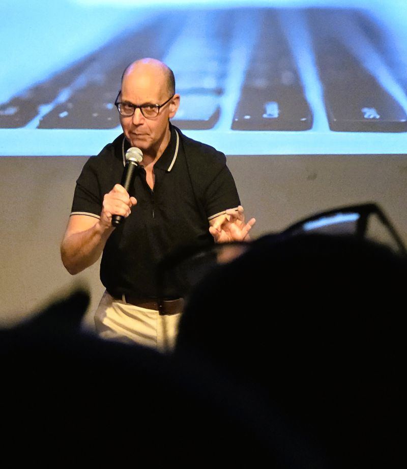 Photos: Stephen Cole’s CAMELTON Plays Sold-Out Preview Ahead Of Edinburgh Fringe Run — photo 16 of 17