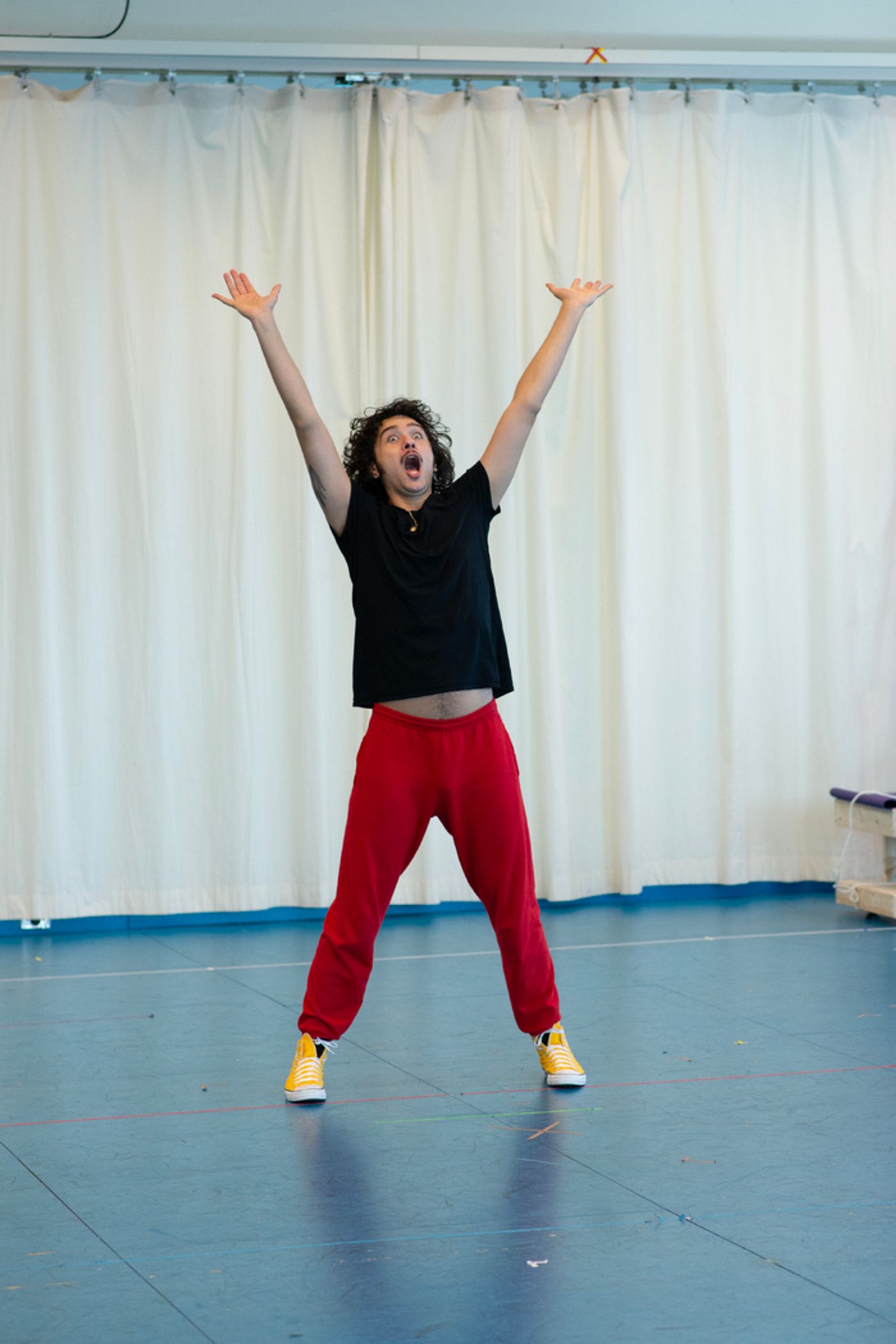 Photos: GO, DOG. GO! • VE PERRO ¡VE! in Rehearsal at Children’s Theatre Company  Image