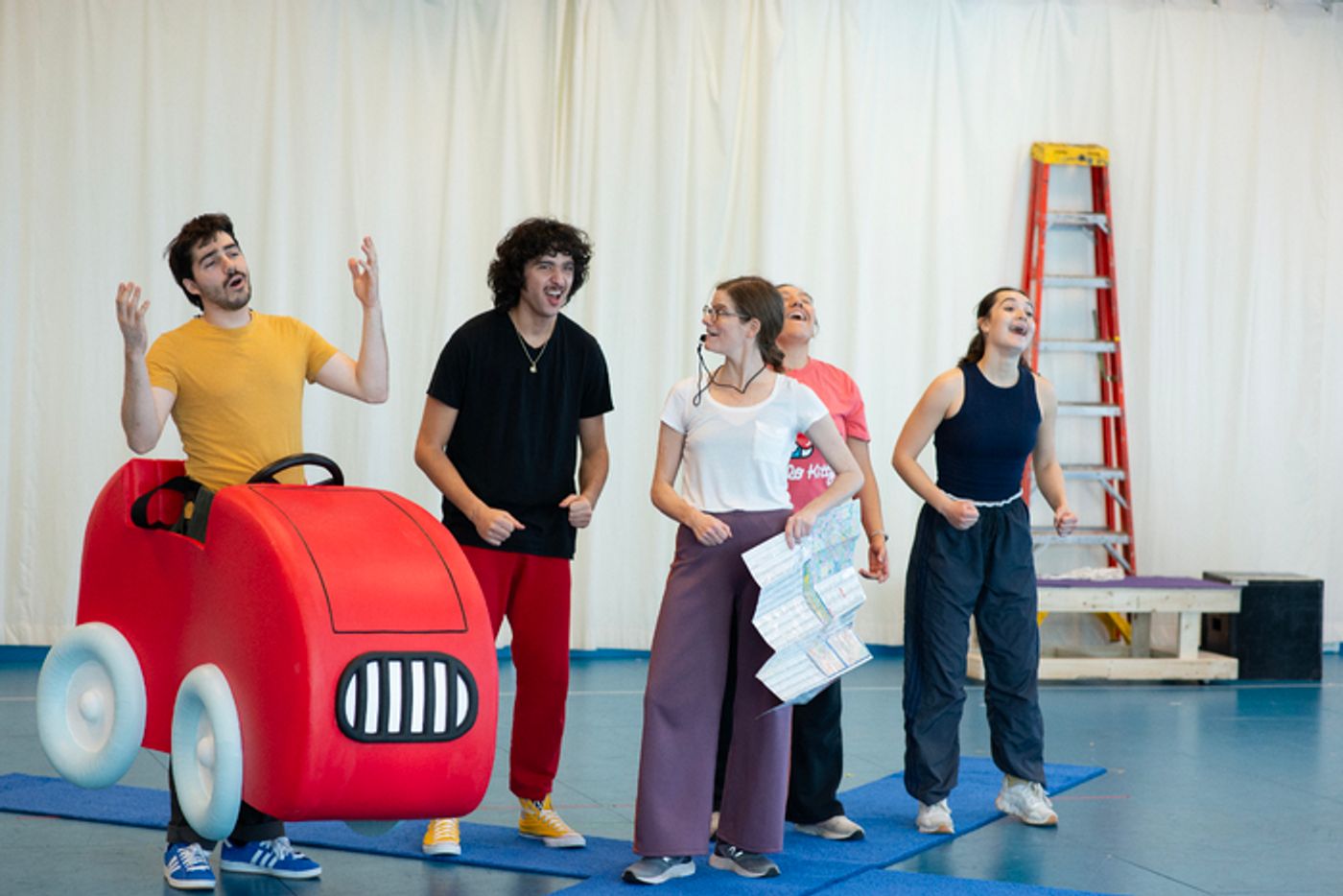 Photos: GO, DOG. GO! • VE PERRO ¡VE! in Rehearsal at Children’s Theatre Company  Image
