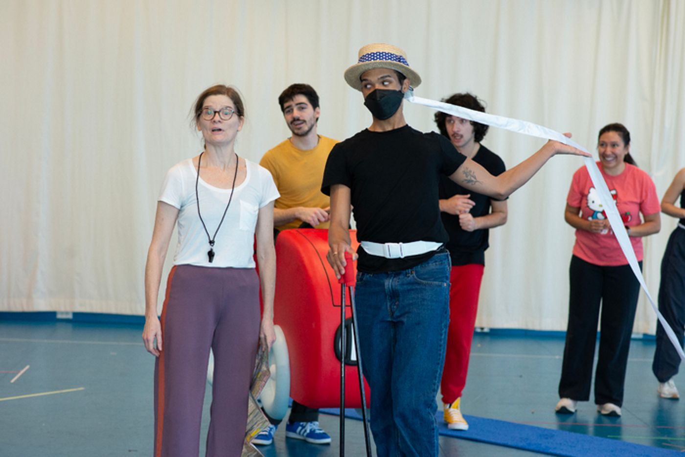 Photos: GO, DOG. GO! • VE PERRO ¡VE! in Rehearsal at Children’s Theatre Company  Image
