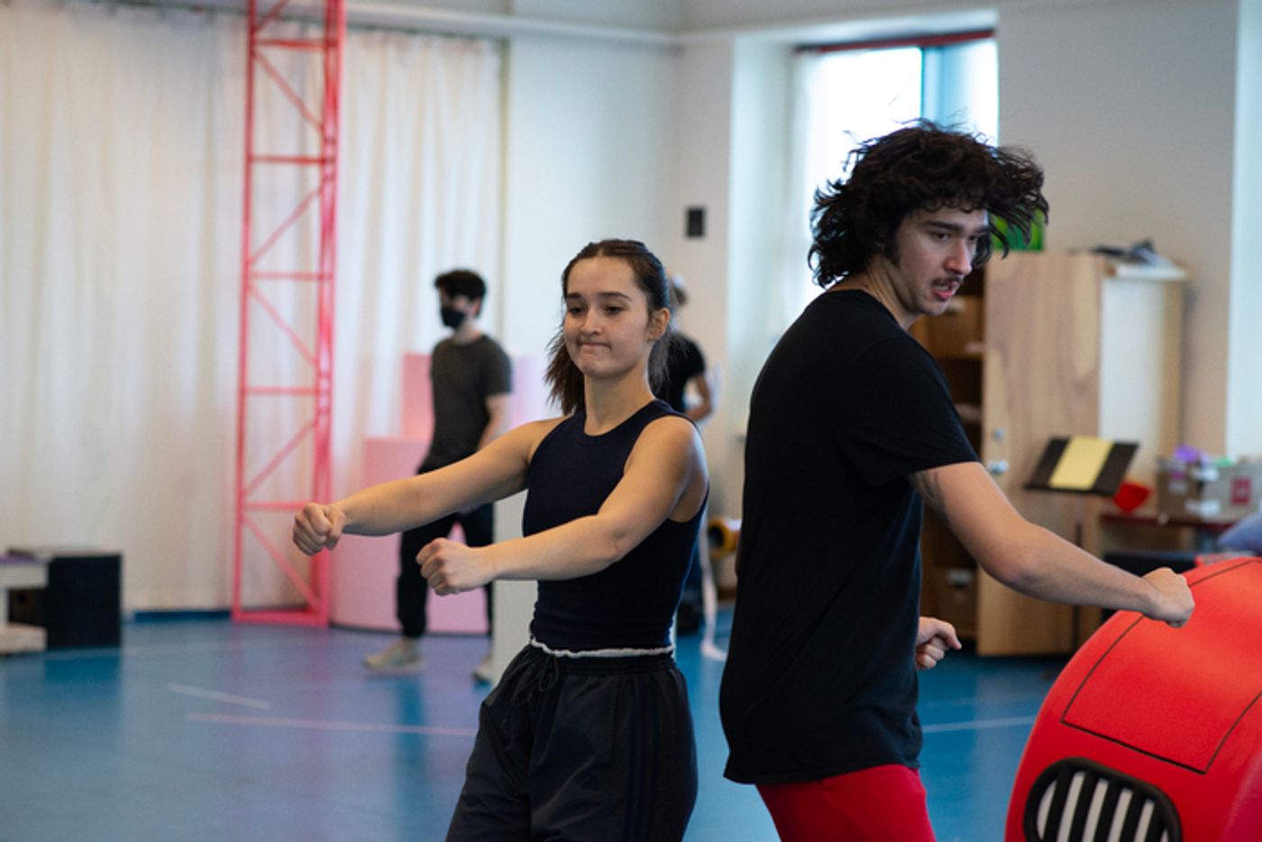 Photos: GO, DOG. GO! • VE PERRO ¡VE! in Rehearsal at Children’s Theatre Company  Image