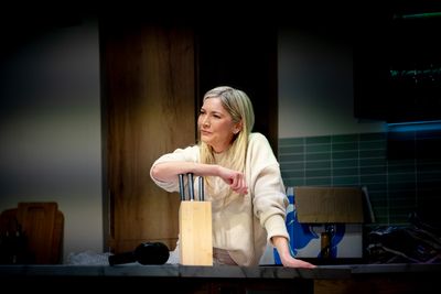 Lisa Faulkner Photo