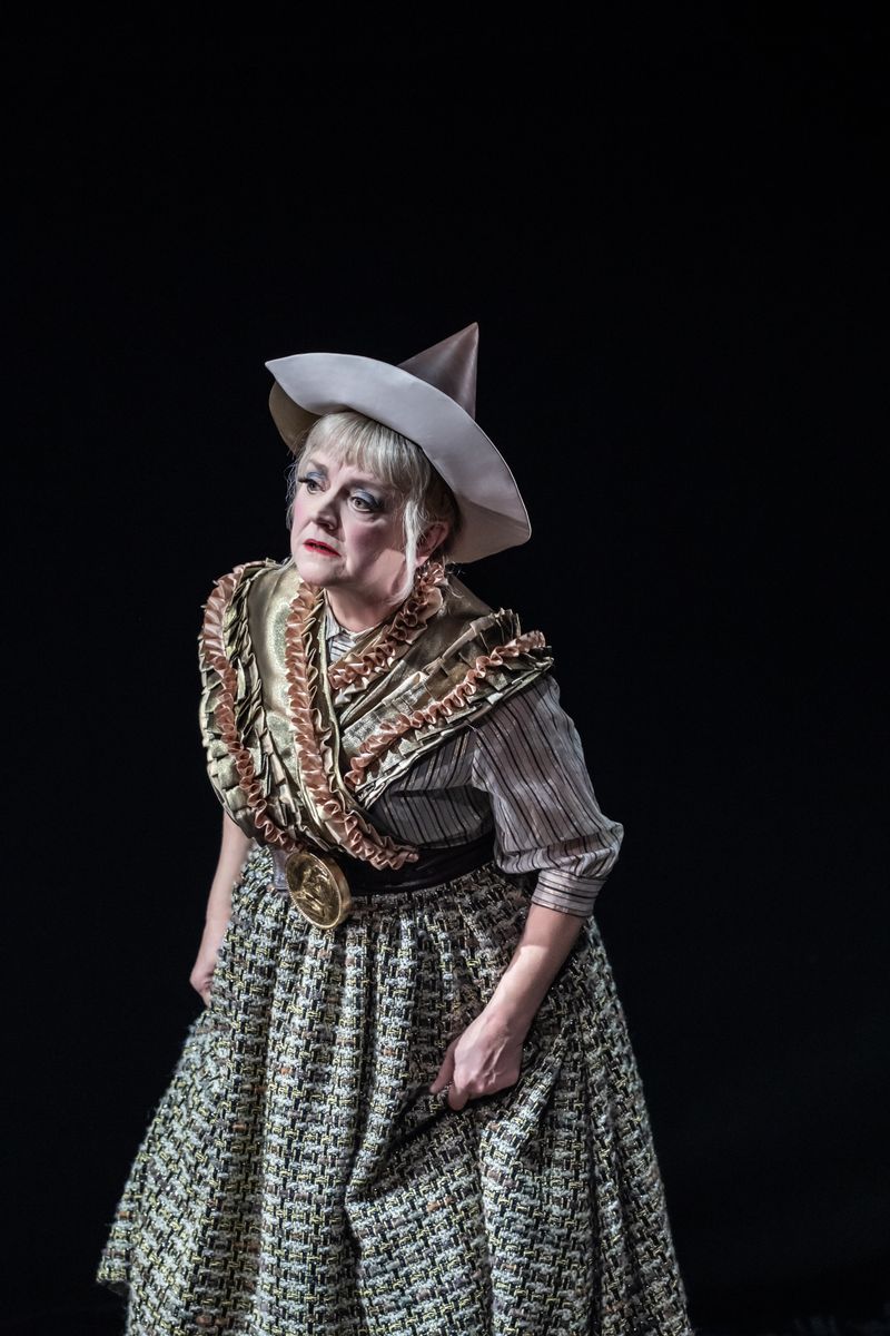 Photos/Video: INTO THE WOODS at the Bridge Theatre in London — photo 2 of 16