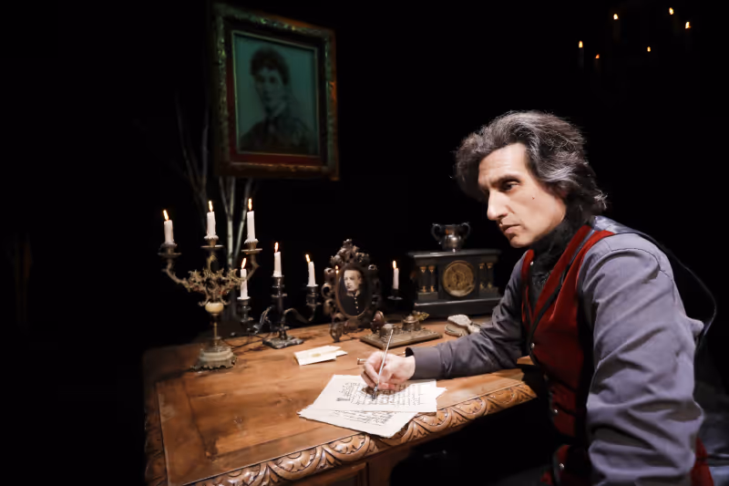 Interview: Hershey Felder of THE PIANO AND ME at TheatreWorks Silicon Valley Image