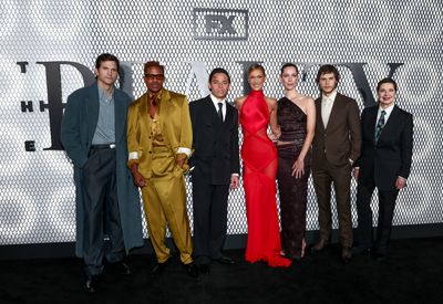 Ashton Kutcher, Jeremy Pope, Anthony Ramos, Bella Hadid, Rebecca Hall, Evan Peters an Photo