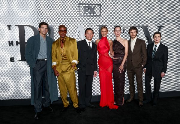 Ashton Kutcher, Jeremy Pope, Anthony Ramos, Bella Hadid, Rebecca Hall, Evan Peters an Photo