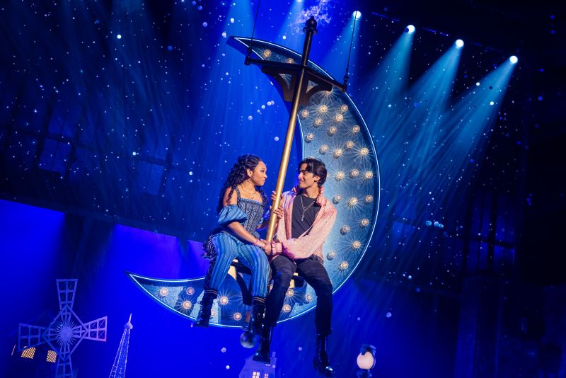 Previews: & JULIET at Straz Center Image