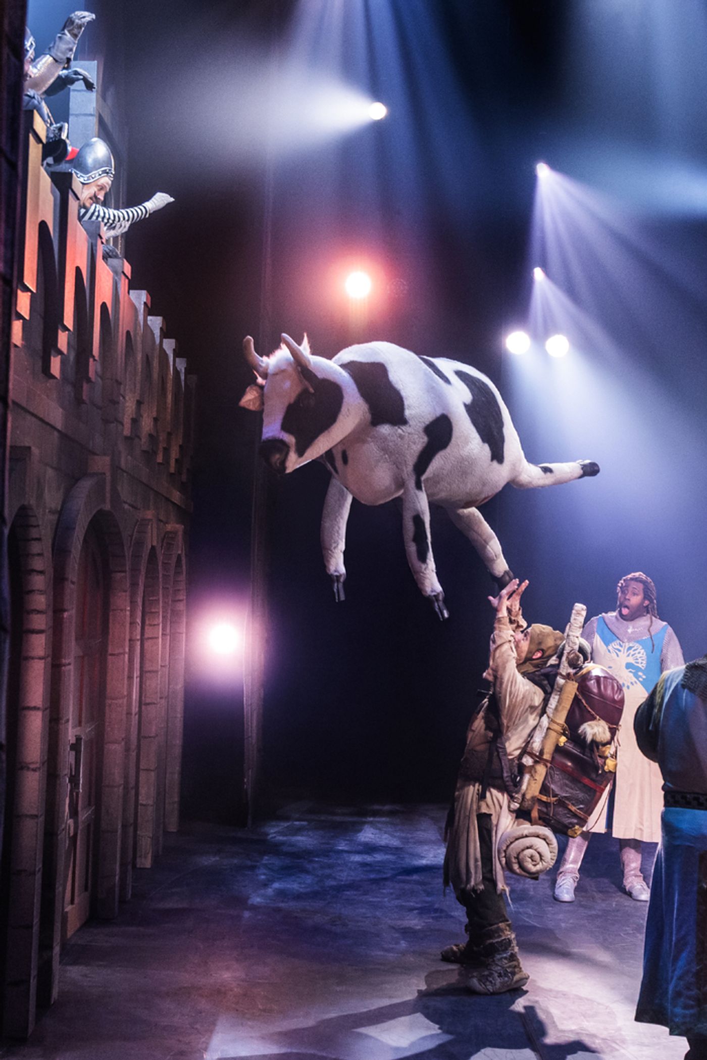 Photos/Video: New Look At SPAMALOT National Tour  Image