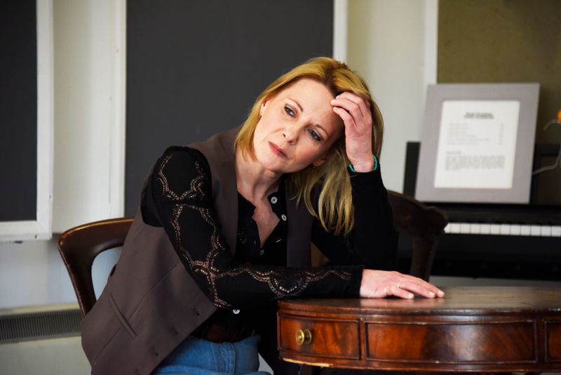 Photos: DANCE OF DEATH In Rehearsal at Orange Tree Theatre — photo 10 of 13