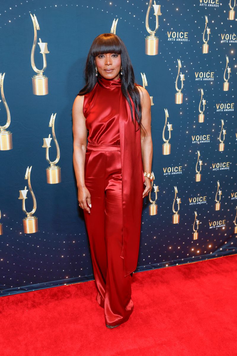 Photos: Angela Bassett Honors Laurence Fishburne, Winners Celebrated at 2026 Voice Arts Awards — photo 18 of 26