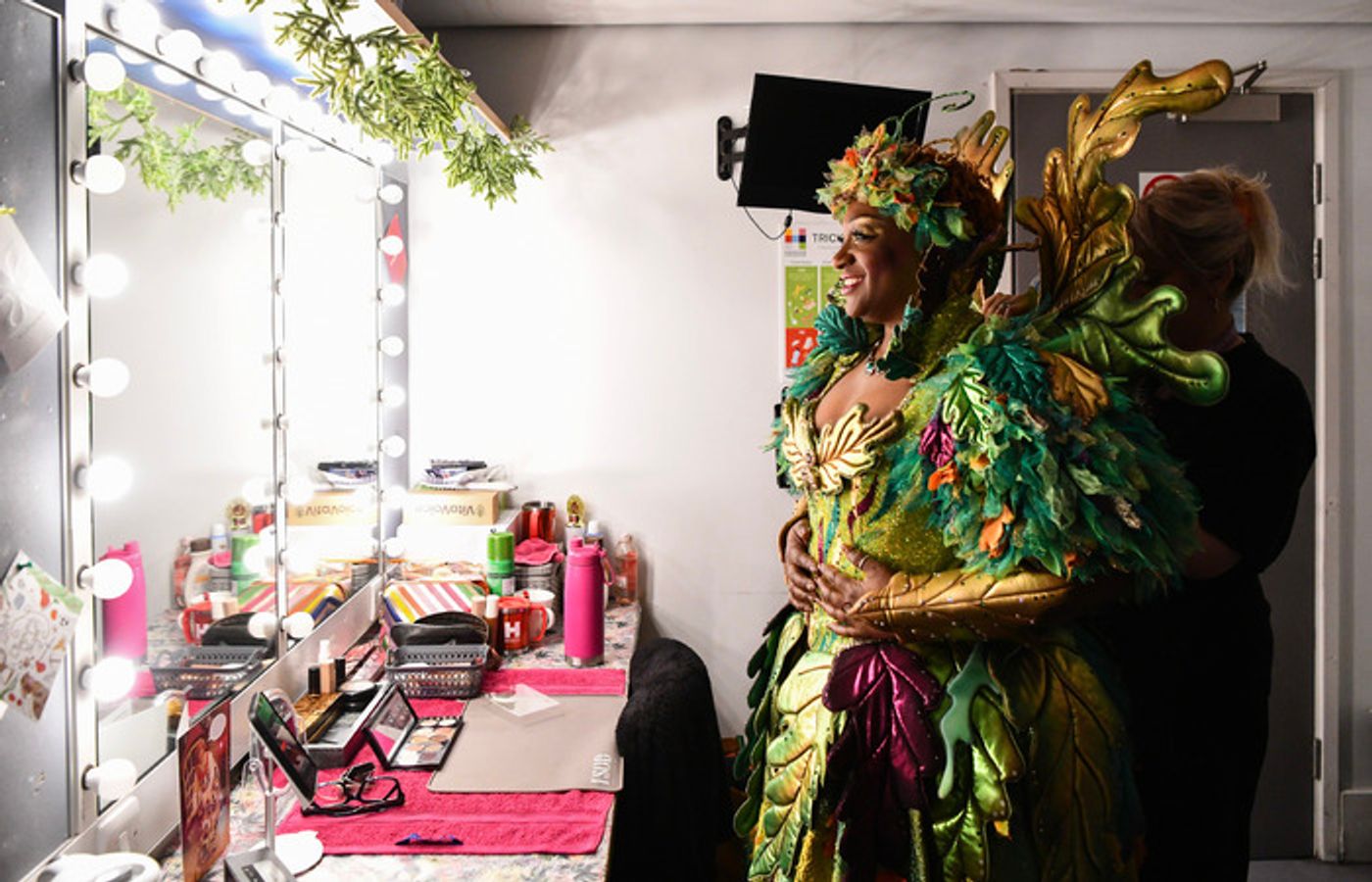 Photos: Behind the Scenes of ROBIN HOOD at Birmingham Hippodrome  Image