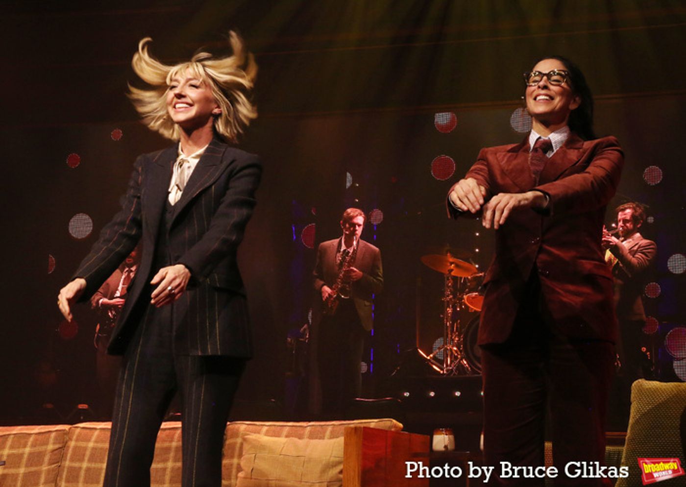 Photos: Sarah Silverman, Heidi Gardner, and More Join ALL OUT: COMEDY ABOUT AMBITION  Image