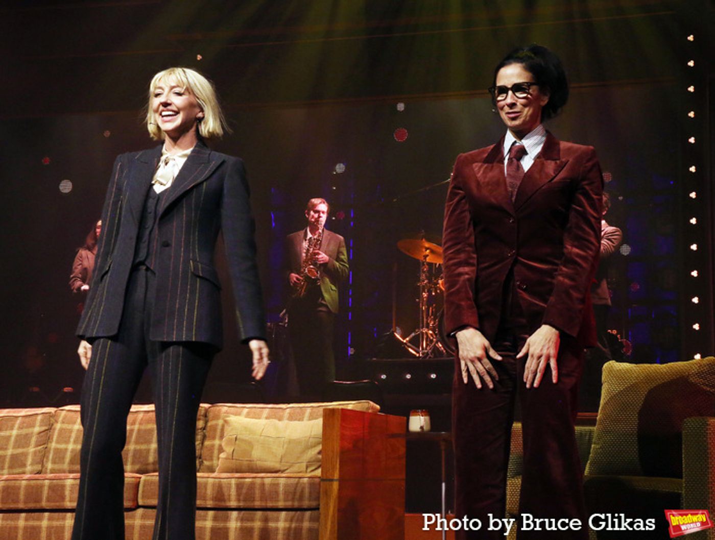 Photos: Sarah Silverman, Heidi Gardner, and More Join ALL OUT: COMEDY ABOUT AMBITION  Image