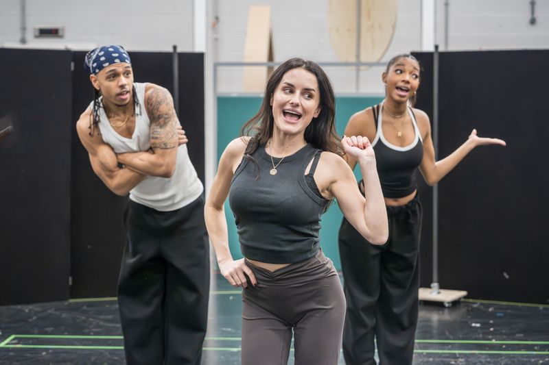 Photos: LEGALLY BLONDE THE MUSICAL UK and Ireland Tour in Rehearsal — photo 8 of 18