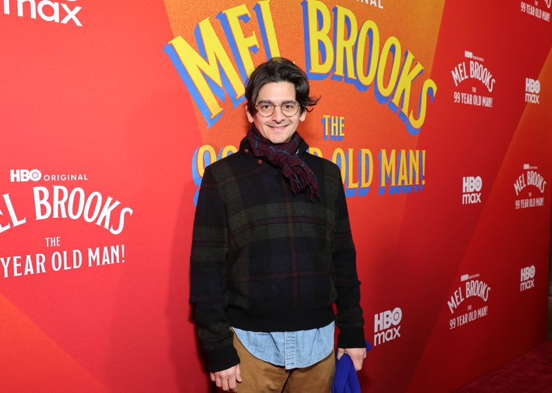 Photos: Mel Brooks, Josh Gad, & More Attend Premiere for MEL BROOKS: THE 99 YEAR OLD MAN! — photo 15 of 52