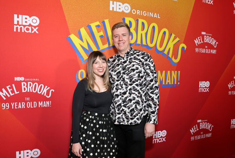 Photos: Mel Brooks, Josh Gad, & More Attend Premiere for MEL BROOKS: THE 99 YEAR OLD MAN! — photo 17 of 52