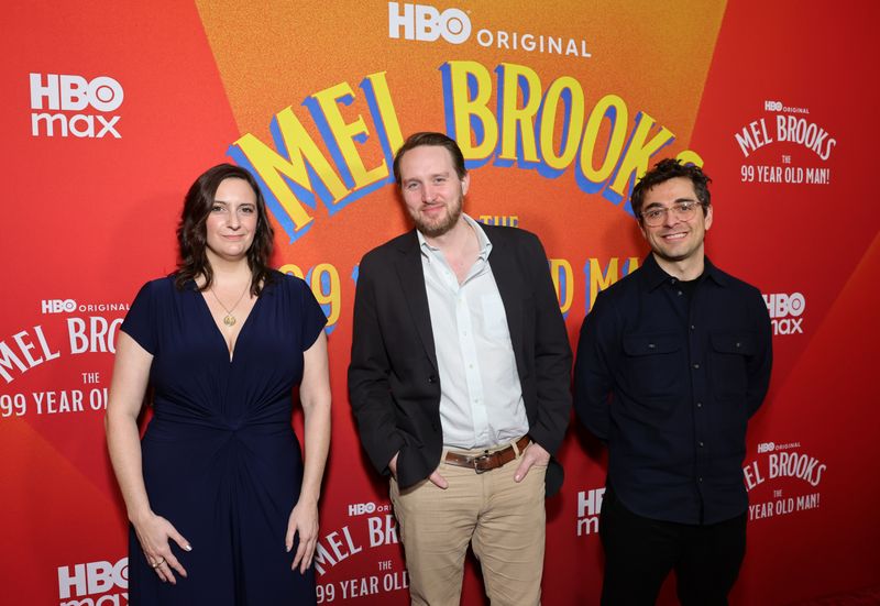 Photos: Mel Brooks, Josh Gad, & More Attend Premiere for MEL BROOKS: THE 99 YEAR OLD MAN! — photo 23 of 52