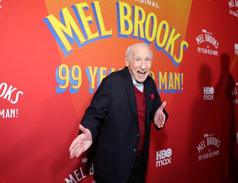 Photos: Mel Brooks, Josh Gad, & More Attend Premiere for MEL BROOKS: THE 99 YEAR OLD MAN! — photo 32 of 52