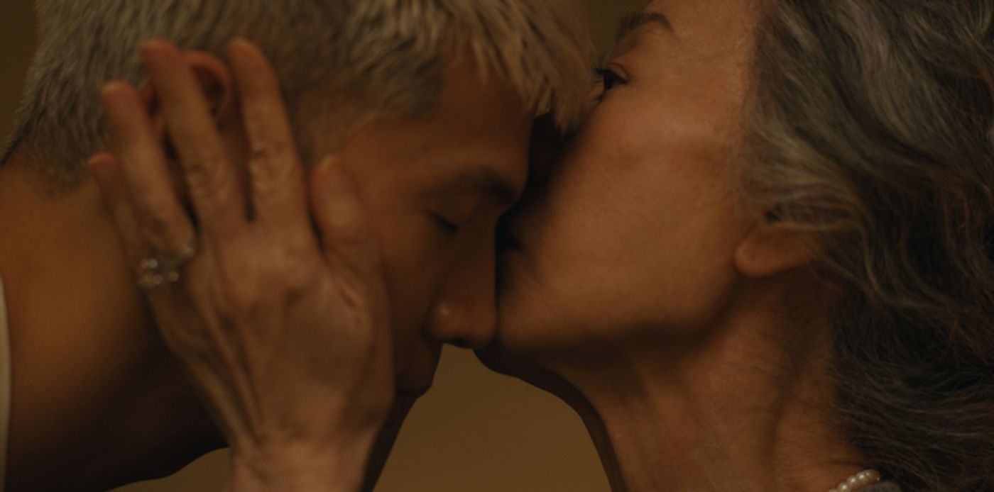 Photos: First Look at Oscar Isaac, Carey Mulligan, & More in BEEF Season 2  Image