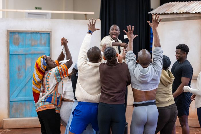 Photos: The Royal Shakespeare Company's THE BOY WHO HARNESSED THE WIND in Rehearsal — photo 4 of 17
